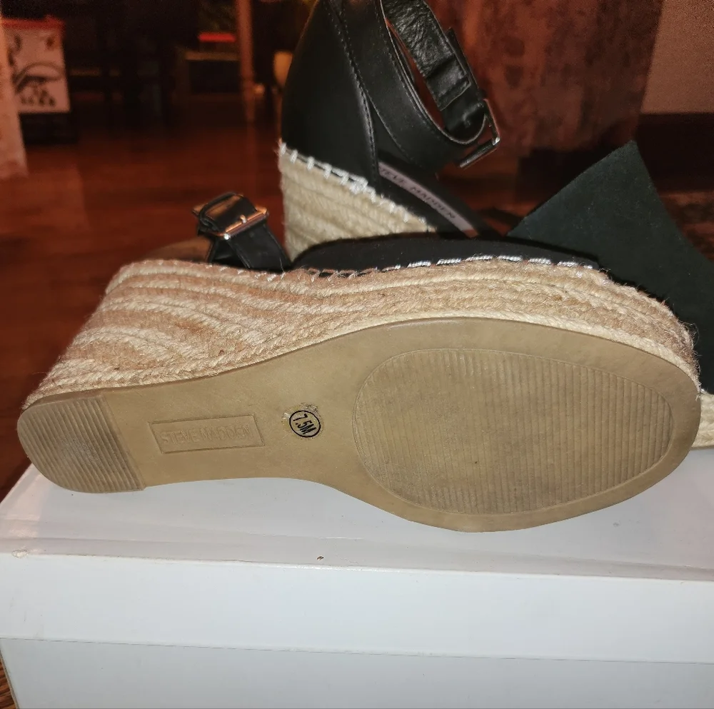 Steve Madden Black Espadrille Wedges - Picture 3 of 8